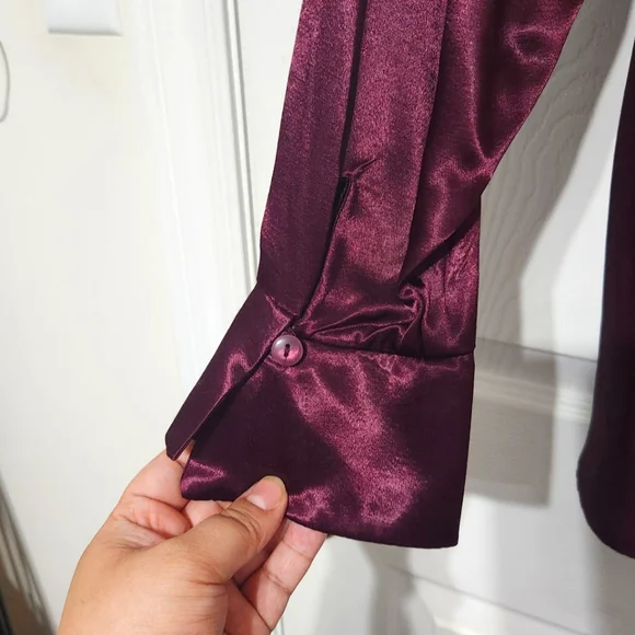 Blouse - Picture 2 of 2